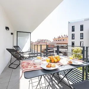 https://queen-riviera-climatisation-parking-terrasse.fr-provencehotel.com